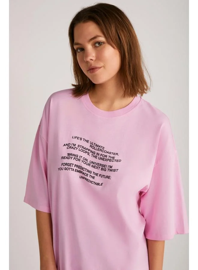 GRIMELANGE Grimelange Thessa Women's Crew Neck Short Sleeve Front Printed Detail Pink T-Shirt