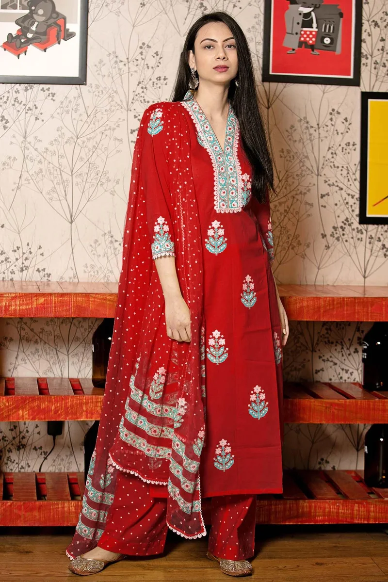 جو سريكي كورتا مستقيمة مطبوعة من GoSriKi من الرايون الفيسكوز مع بنطال ودوباتا (Belagavi أحمر GS_5XL_Red_XXXXX-كبير)