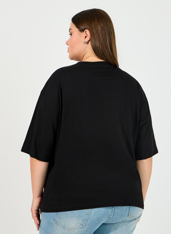 ستايلي تيشيرت فضفاض بمقاس كبير وطبعة فراشة - Image 4