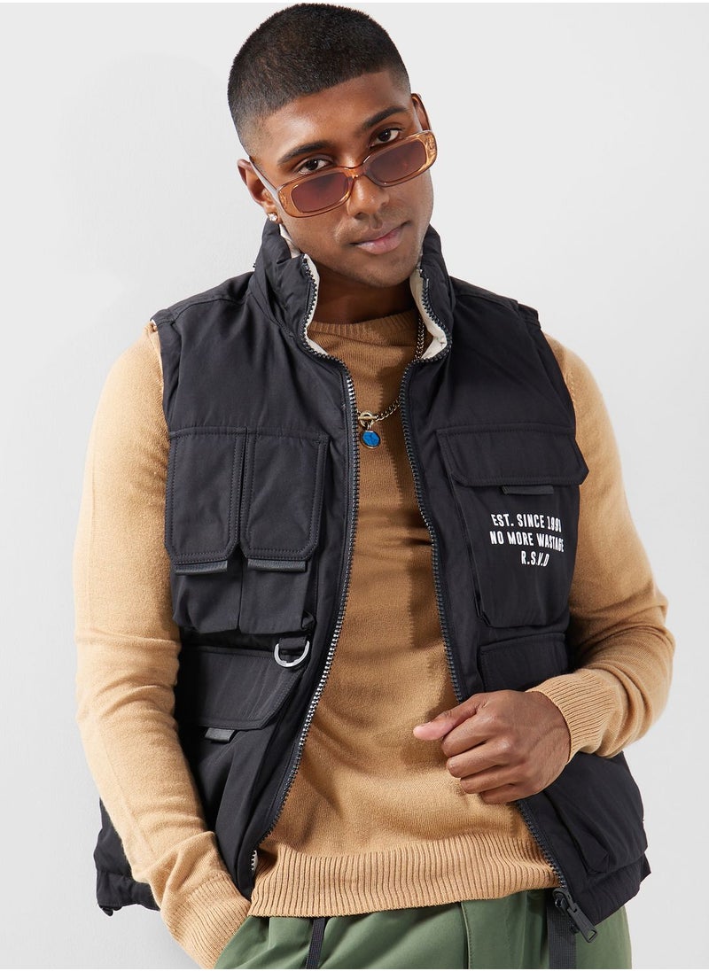 izzue - Lifestyle - Image 1