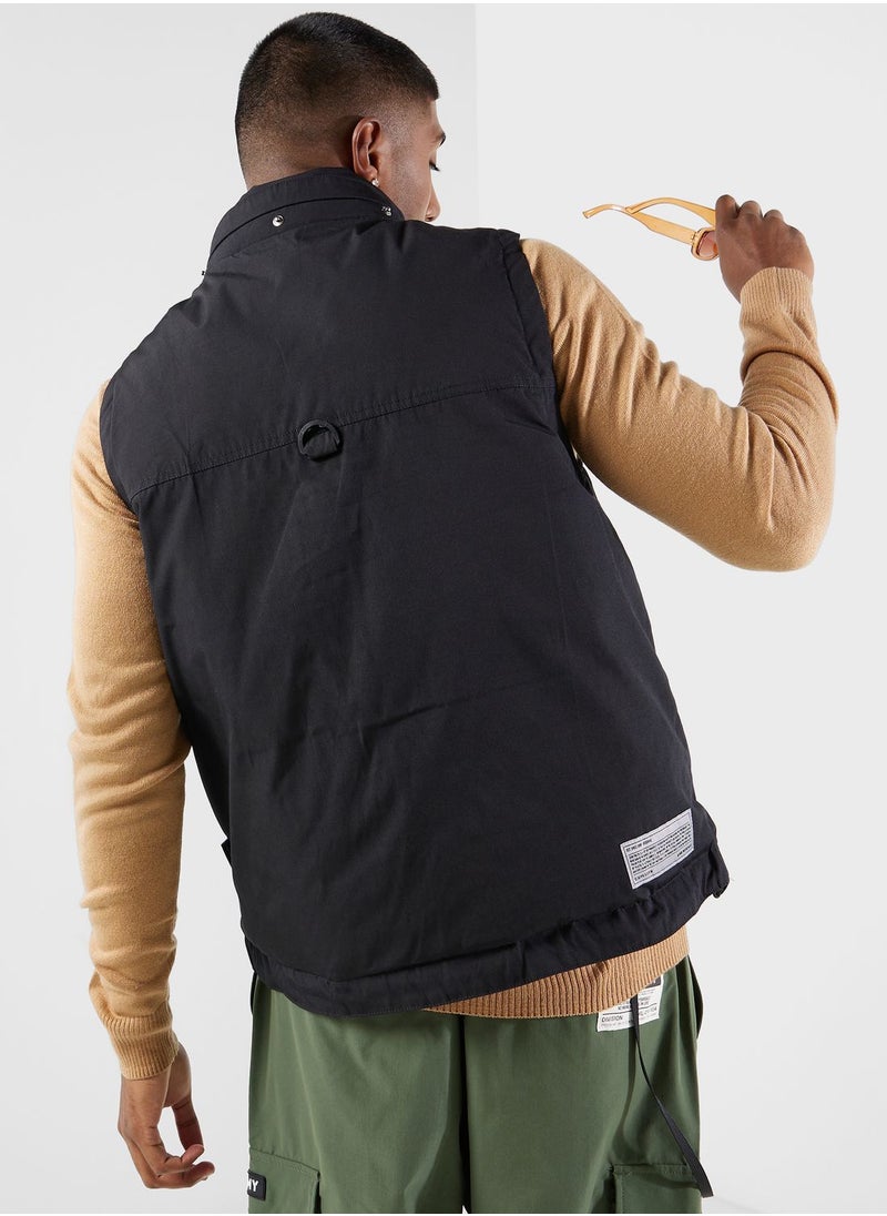 izzue - Lifestyle - Image 1