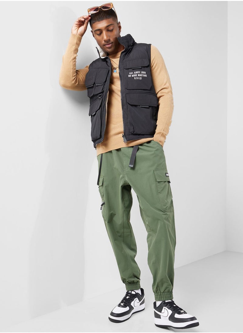 izzue - Lifestyle - Image 1