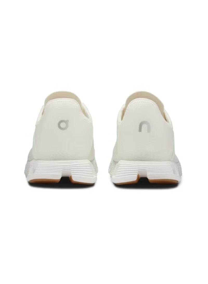 أون كلاود 5 كوست أحذية – أبيض غير مصبوغ | خفيفة الوزن وقابلة للتهوية للاستخدام اليومي - Image 3