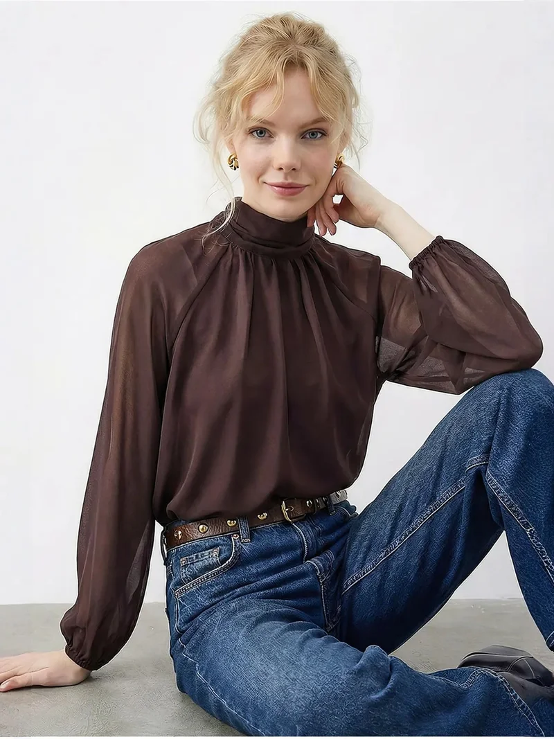 بيانكو لوتشي LUCCI Turtleneck Chiffon Blouse