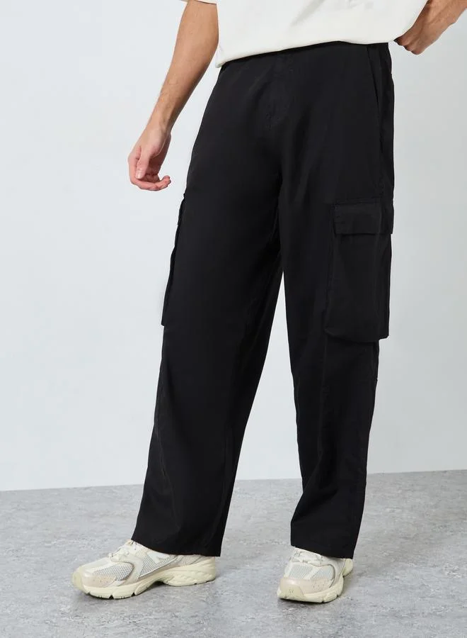 Styli Men Oversized Cargo Pocket Pants