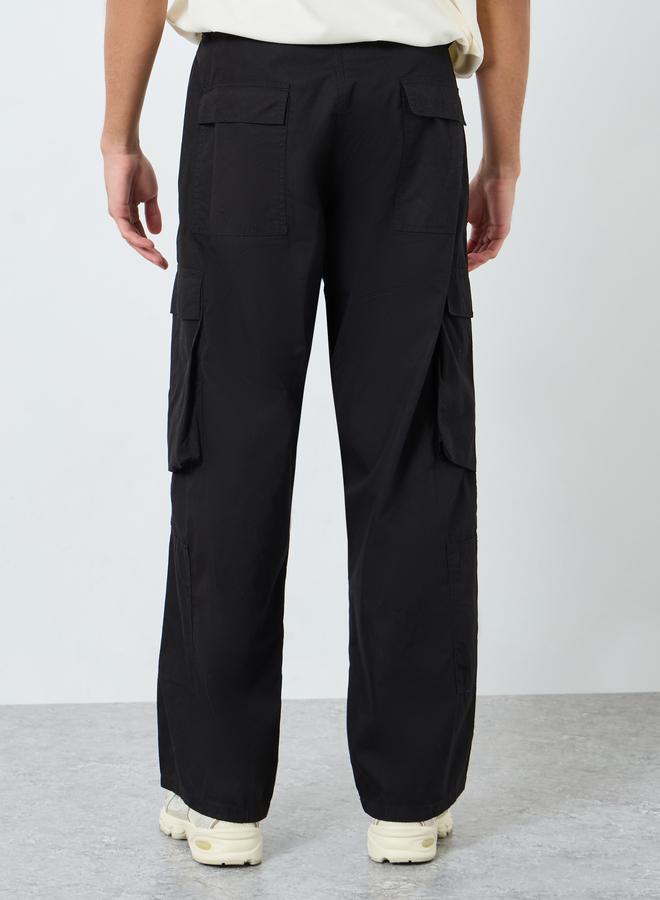 ستايلي بنطال بقصة واسعة وجيوب كارجو - Image 4