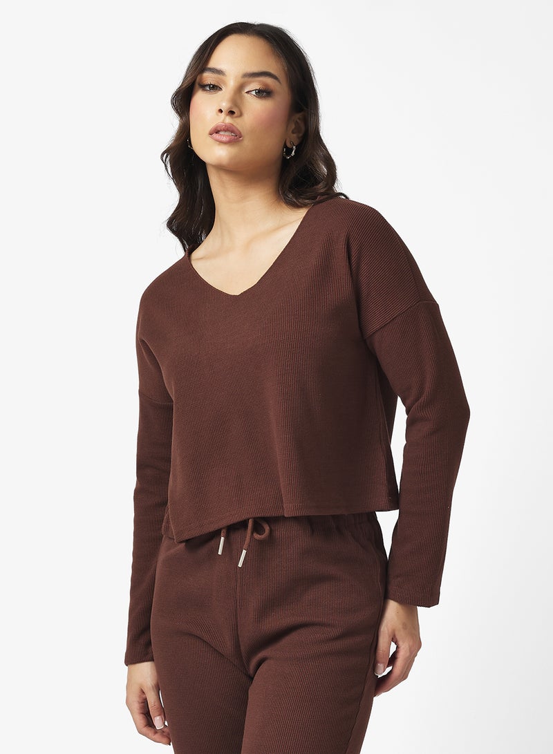 جينجر بيسيكس طقم كنزة وبنطلون بياقة على شكل حرف - Image 3