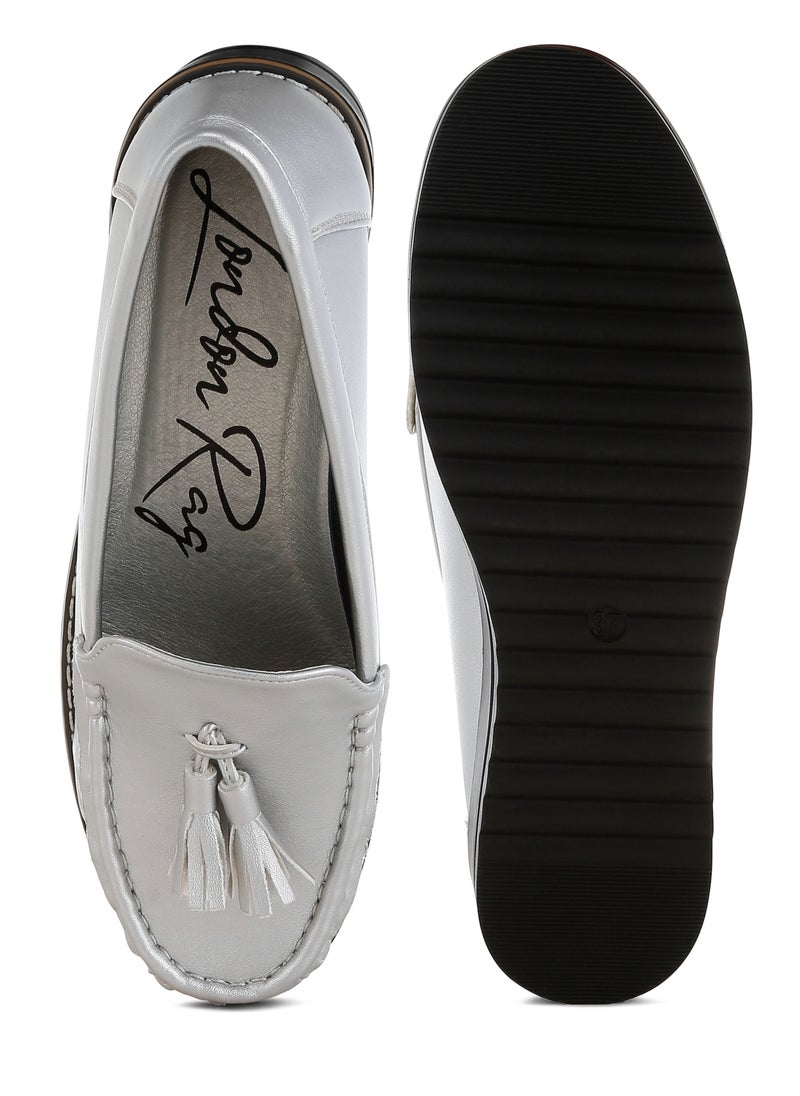 London Rag Metallic Tassel Detail Loafers in Silver  - Image 4