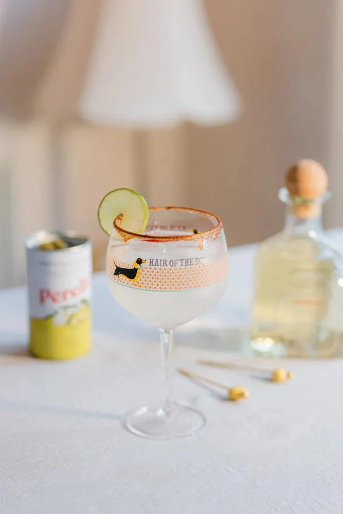 ايفون الين Gin Glass Sausage Doggie