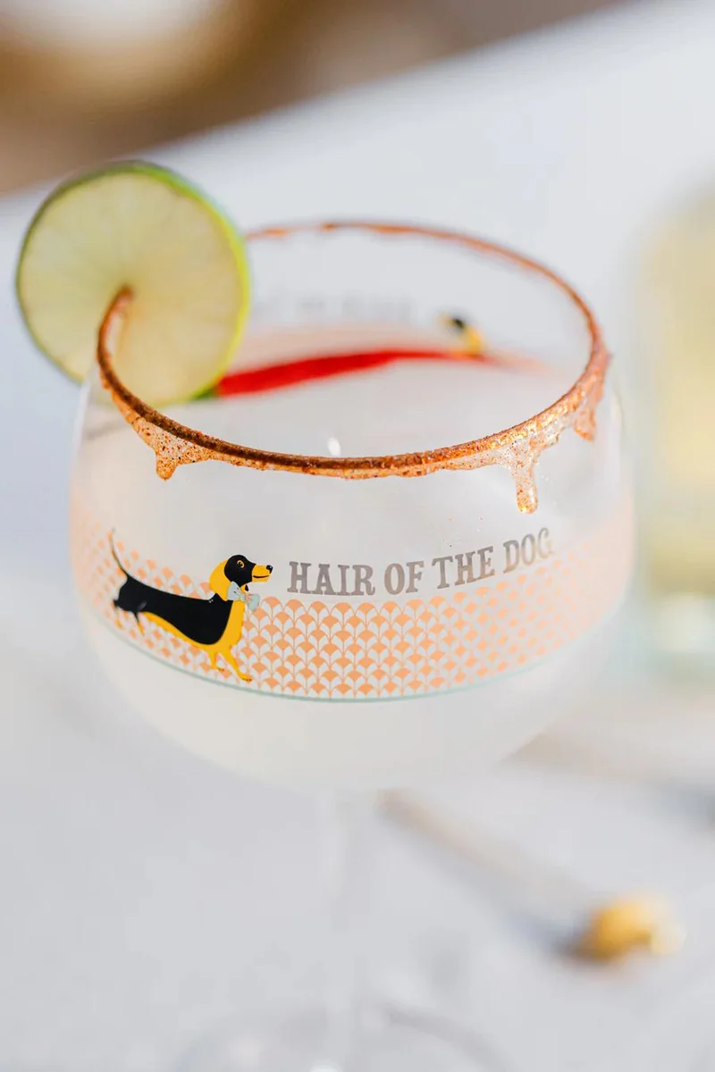 ايفون الين Gin Glass Sausage Doggie