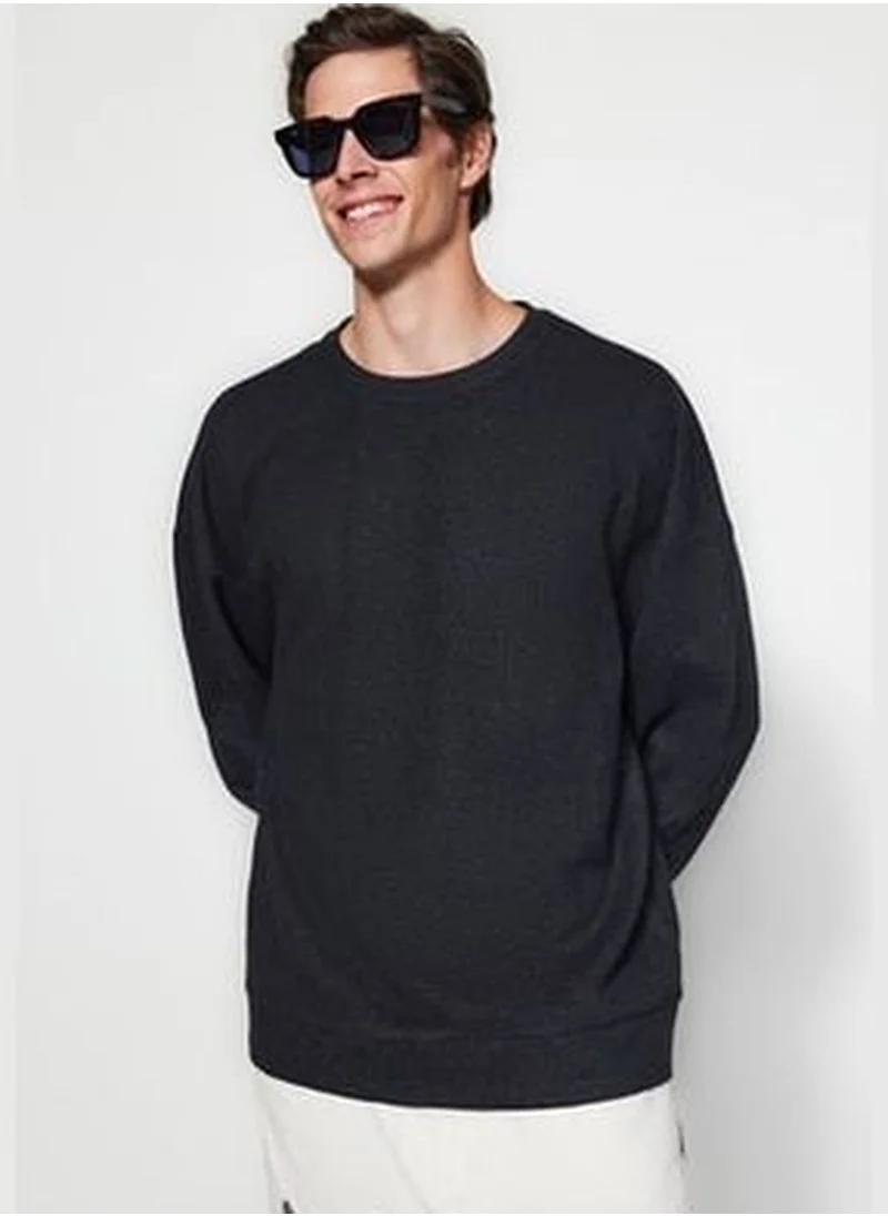 trendyol Anthracite Men's Basic Oversize/Wide Cut Crew Neck Soft Brushed Thessaloniki Sweatshirt.