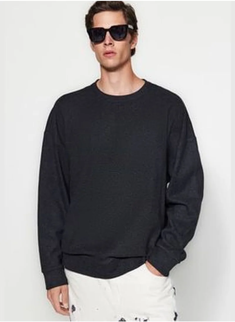 trendyol Anthracite Men's Basic Oversize/Wide Cut Crew Neck Soft Brushed Thessaloniki Sweatshirt.