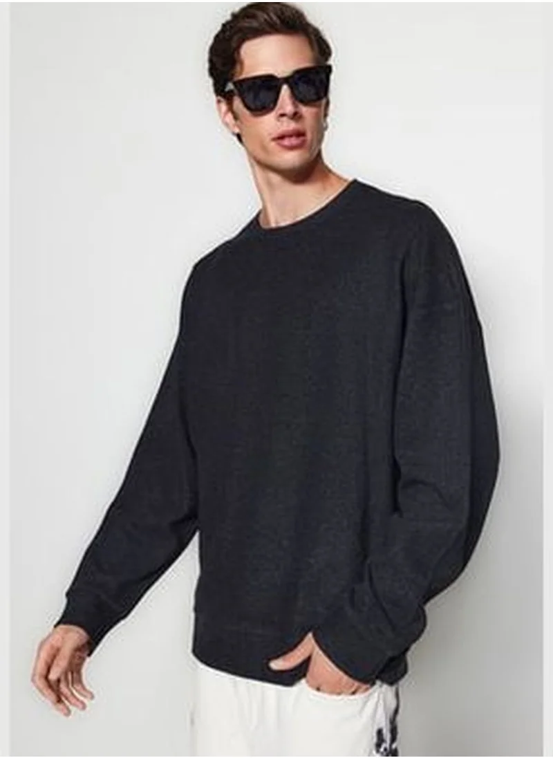 trendyol Anthracite Men's Basic Oversize/Wide Cut Crew Neck Soft Brushed Thessaloniki Sweatshirt.