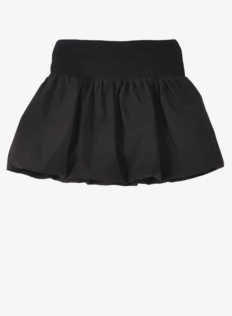 اتش اند ام تنورة بالون