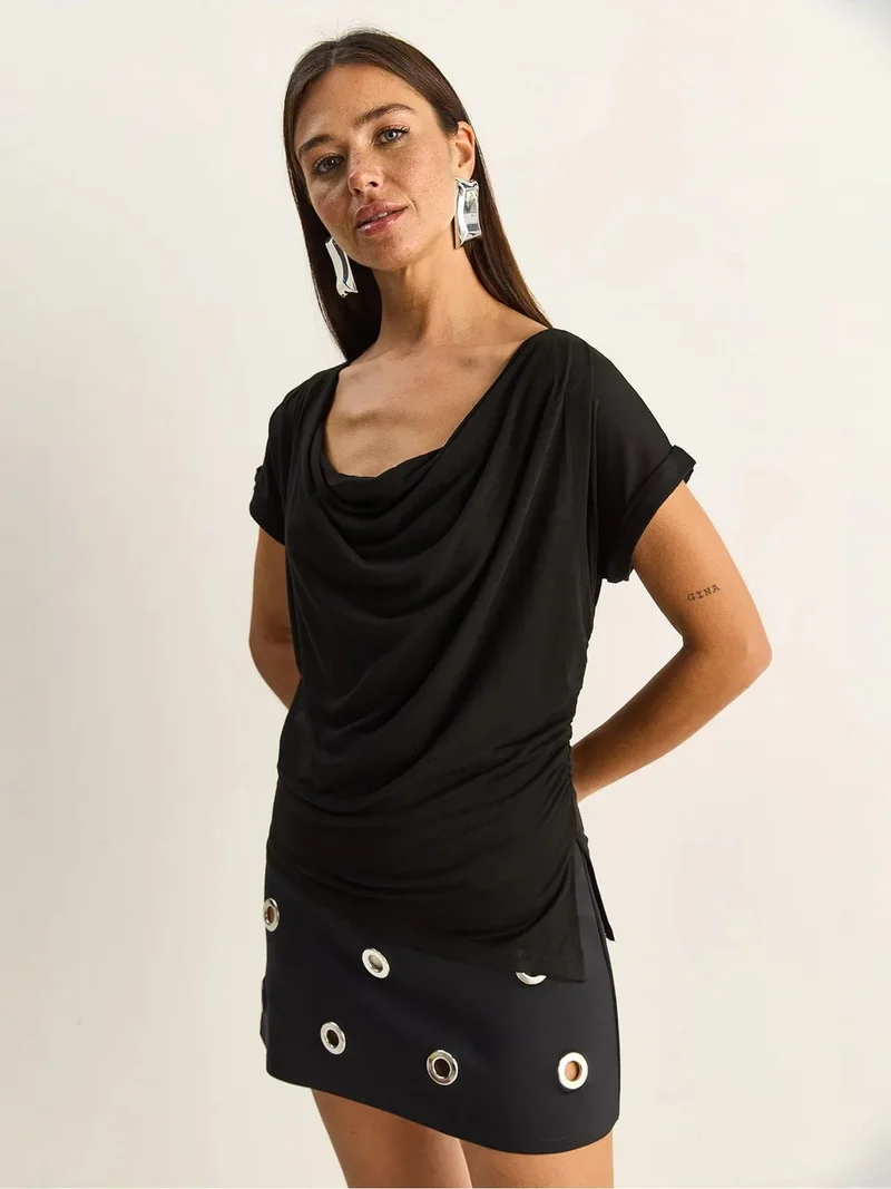 بيانكو لوتشي LUCCI Cowl Neck Drape Blouse