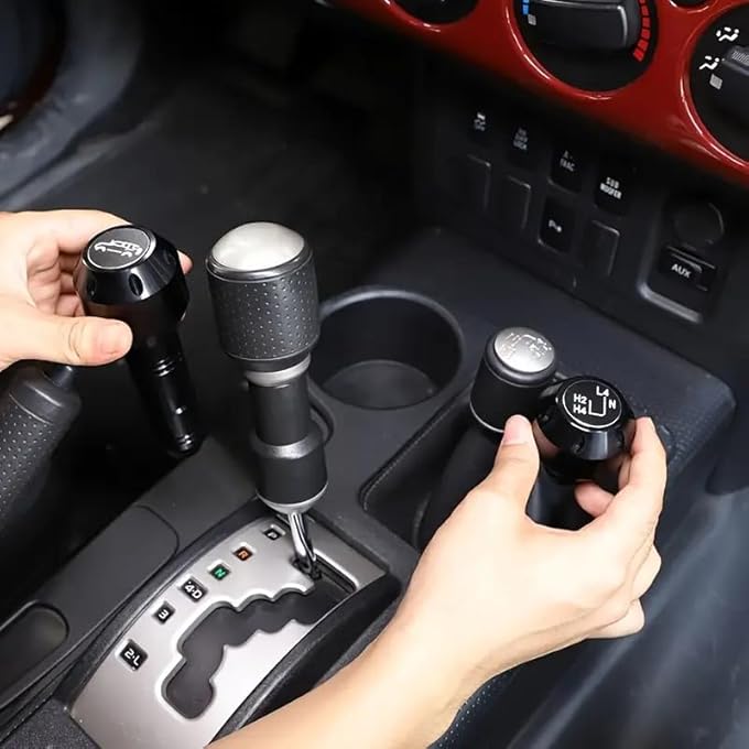 ريحني بديل مقبض ناقل الحركة من سبائك الألمنيوم لتويوتا FJ كروزر 20072021 الأسود الأنيق مع نمط تبديل منقوش - Image 5