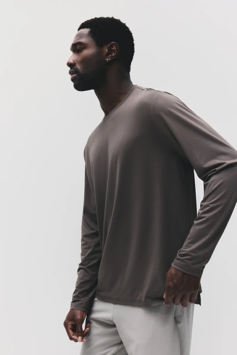 Long-sleeved sports top with DryMove™