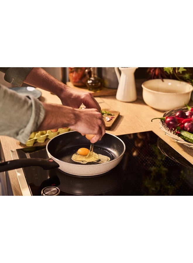 BALLARINI Ledro Frying Pan 24 cm Aluminium Induction Ceramic Non-Stick Coating Thermopoint Made in Italy Beige - Image 5