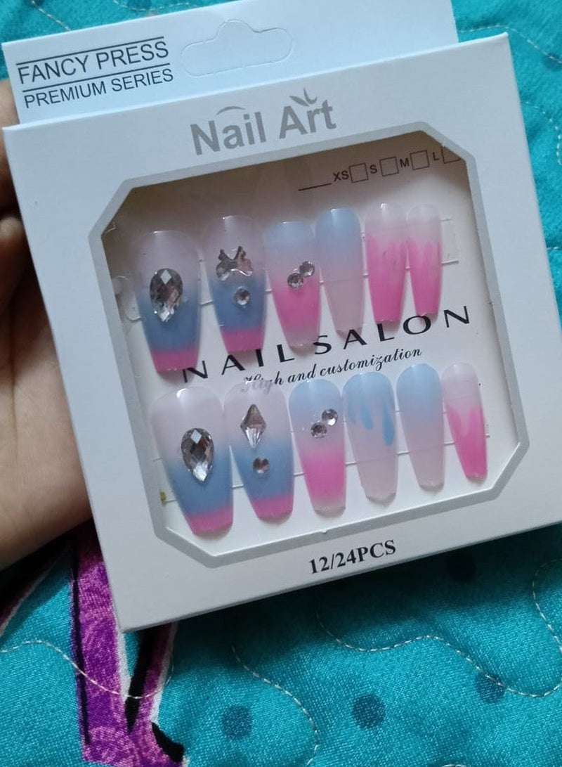 أظافر نسائية أنيقة وعصرية مصممة لتمنحك إطلالة ساحرة في كل مناسبات - Image 3