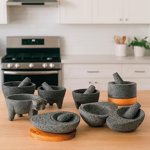 YOPIDO Molcajete 7 in Mexican, Handmade with Natural Volcanic Stone, Artisanal Kitchen Utensil for Grinding with Pores for Crushing, Specially Designed for Grinding Spices, Sauces, and Guacamole - Image 2