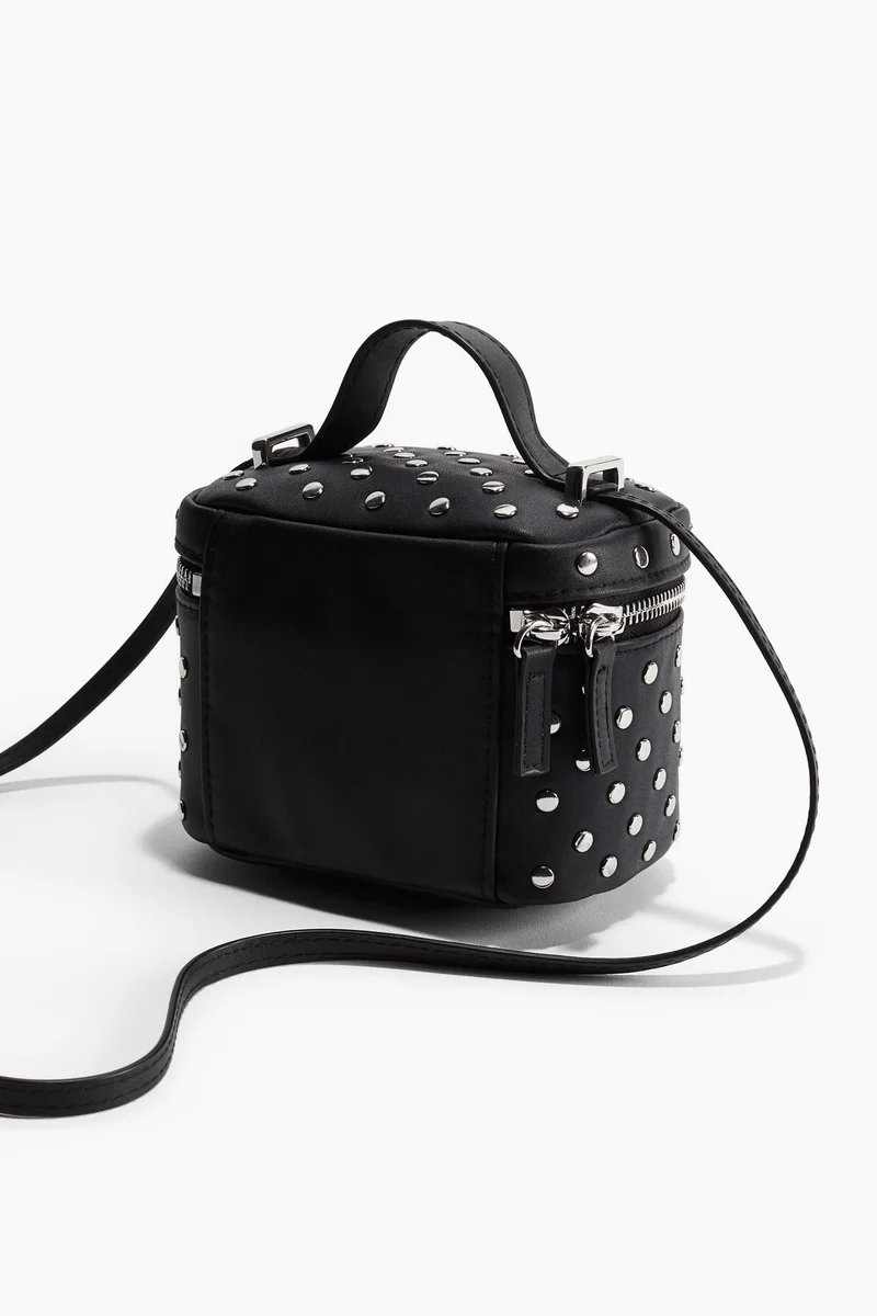 اتش اند ام حقيبة غسيل مزينة