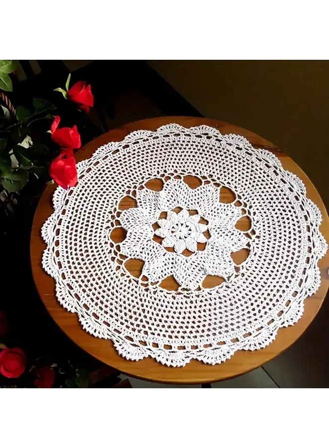 غرزة الكروشيه اليدوية لحافة مائدة من الدانتيل مقاس 16.93 × 17.72 بوصة مستدير أبيض زهري مع تصميم تجويفي معقد لإعدادات طاولة عيد الشكر وديكور ريفي بحواف مموجة - Image 1