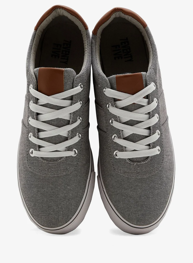 سفنتي فايف سنيكرز كانفاس