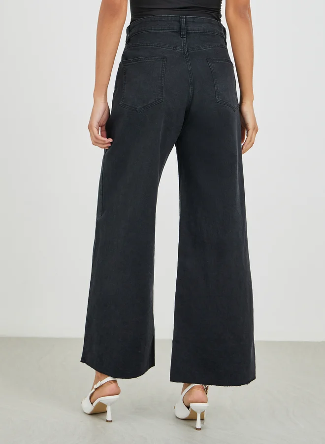 Styli Styli High Rise Kick Flare Jeans with Raw-Edge Hem