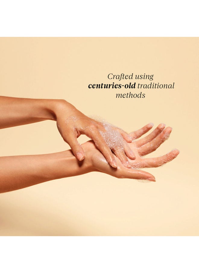 L'OCCITANE Shea Butter Extra Rich Soap - Milk  - Image 4
