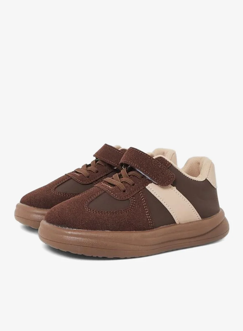 Styli Boys Lifestyle Velcro Sneakers