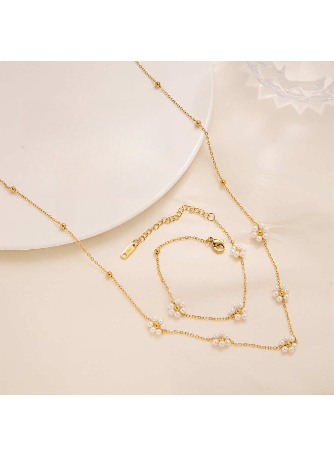 يوكانبي طقم أنيق من قطعتين – عقد وسوار من الفولاذ التيتانيوم مزين بزهور اللؤلؤ، إكسسوارات خفيفة الوزن وعصرية للنساء - Image 1