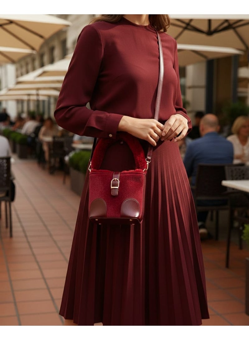 شنطة شمواه حريمي بكتف فرو ناعم – شيك ومميزة - Image 2