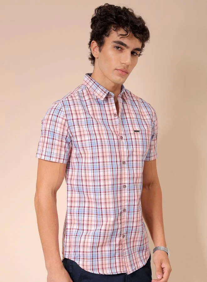 The Indian Garage Co Men Slim Fit Checkered Half Sleeves Cutaway Collar Casual Shirt
