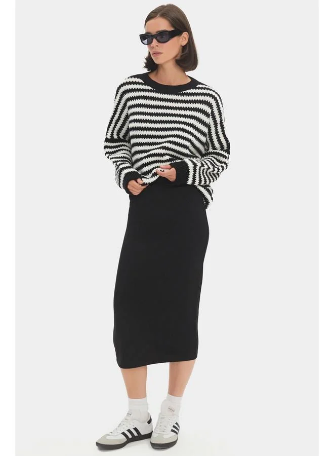 جون June Women Wide Fit Striped Knitwear Sweater Black