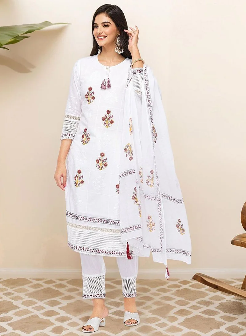 ISHIN  WOMEN Off White Cotton Kurta Sets - 3pcs for Women | Best Price UAE