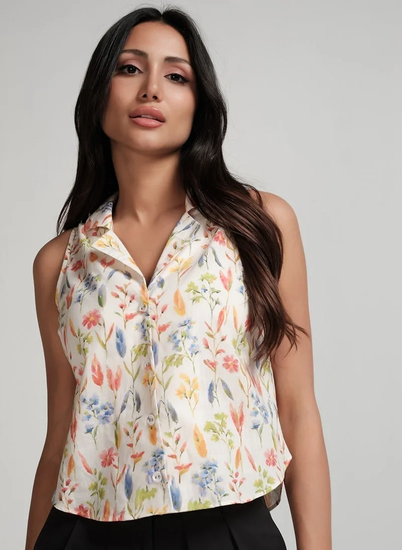 Zigzag White Notch Neck Floral Curved Hem Blouse