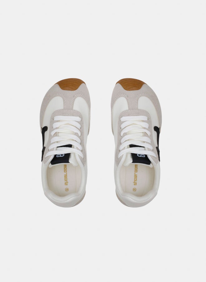 شوروم حذاء رياضي كاجوال من شو روم - Image 1