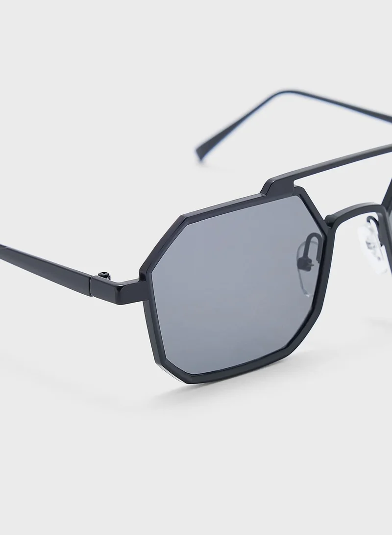 Seventy Five Casual Hexagonal Sunglasses