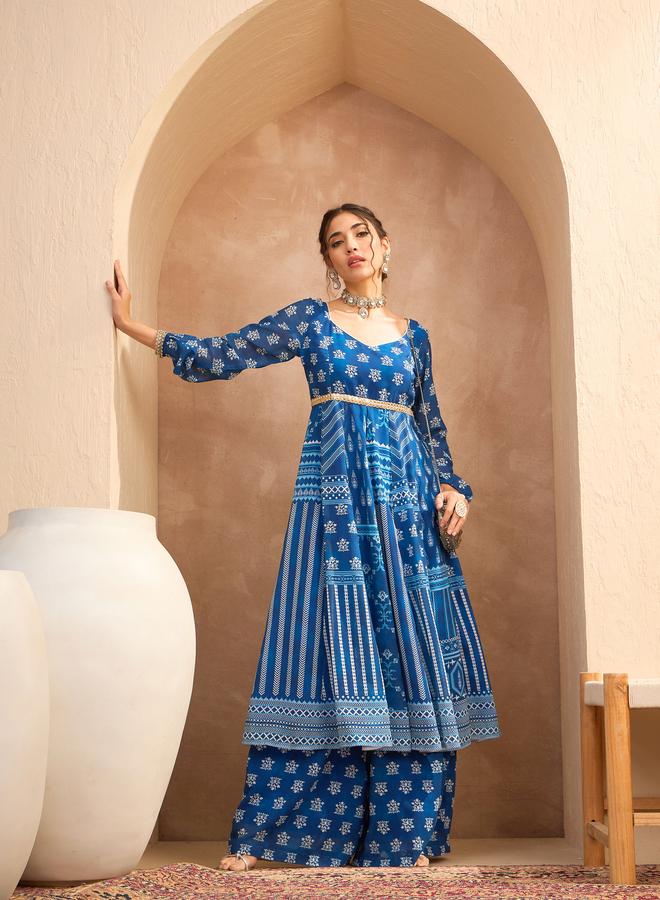 ساسافراس طقم ساري أناركالي أزرق ساسافراس بياقة على شكل قلب وبنطلون بالازو - Image 5