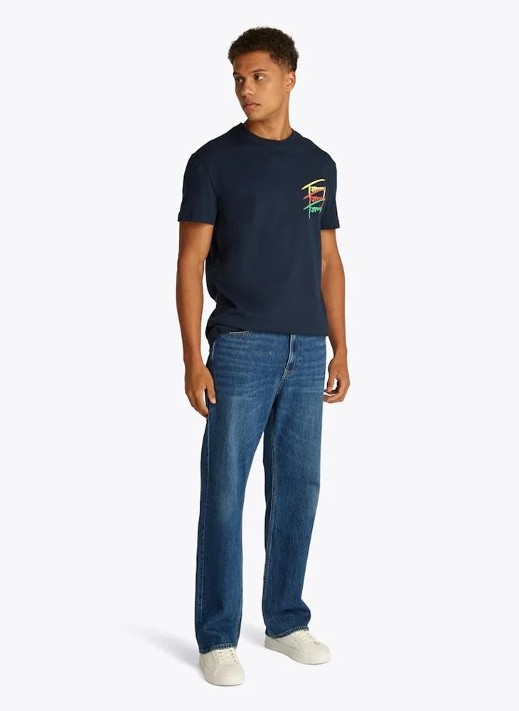TOMMY JEANS Regular Fit Twisted Signtr T-Shirt