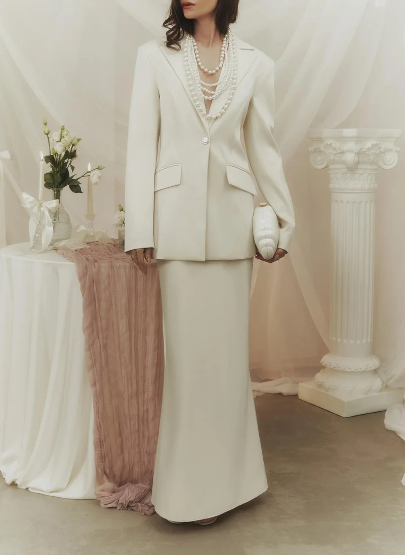Lichi Straight single-breasted jacket with pearlescent buttons