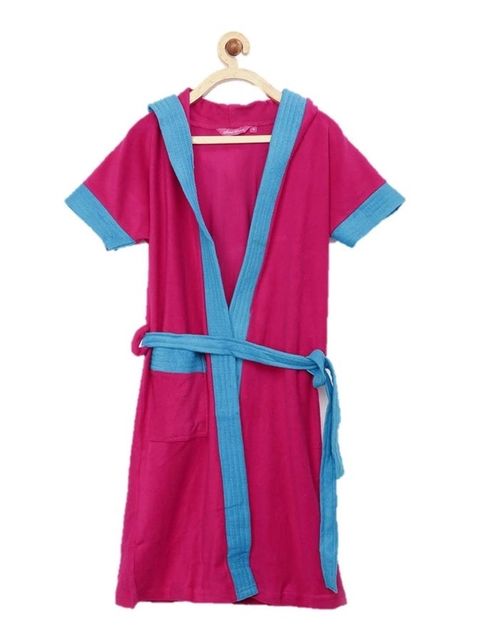 SET OF 2 KIDS HOOD BATHROBE FOR BOYS TERRY COTTON BATHROBE GOWN HALF SLEEVES KNEE LENGTH POCKET WITH WAIST BELT COMBO OF 2 CHILDREN HODDED BATH ROBE IS AVAILABLE FOR AGE GROUP BETWEEN 4 TO 13 YEARS AVAILABLE IN 2 COLORS TURQUOISE RANI PINK WITH BORDER PACK OF 2