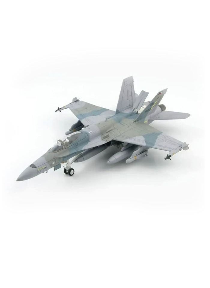 Fighter Gifts McDonnell Dauglas F/A-18C Hornet 1:72 Scale  - Image 2