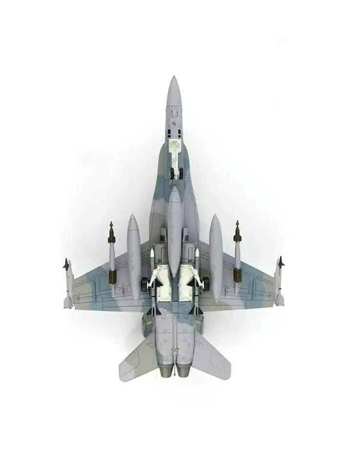 Fighter Gifts McDonnell Dauglas F/A-18C Hornet 1:72 Scale  - Image 4