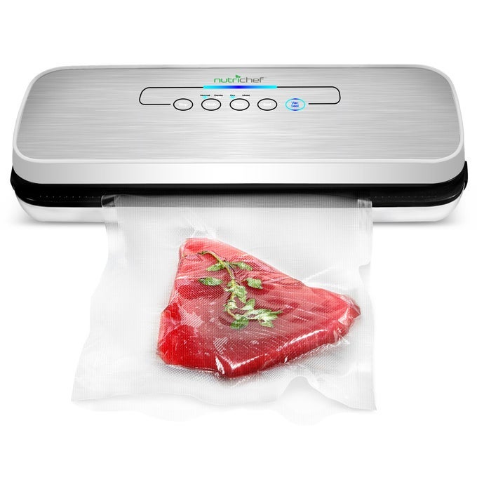 VACUUM SEALER MACHINE COMPACT SILVER VACUUM SEALING SYSTEM WITH DRY MOIST MODES LED INDICATORS STARTER KIT EXTRA BAGS IDEAL FOR FOOD PRESERVATION MEAL PREP SOUS VIDE COOKING