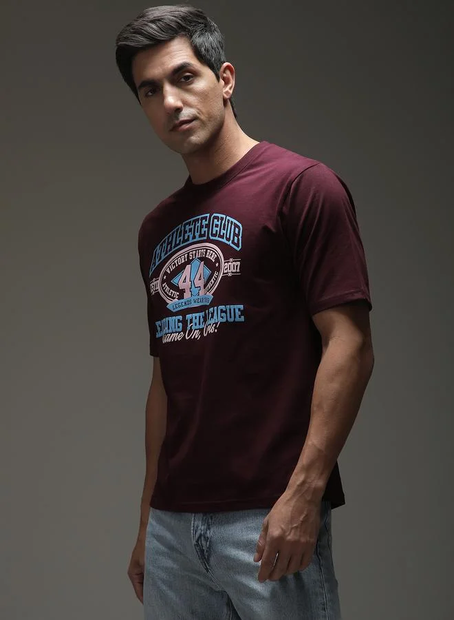 ديلينجر تيشيرت بطبعة جرافيك وقصة واسعة للرجال