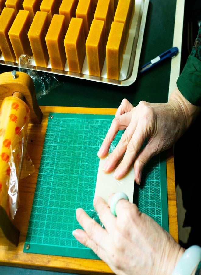 MENORAH مينورا للعناية بالبشرة - صابون طبيعي، صابون عشبة الليمون مصنوع يدويًا، زيوت عطرية طبيعية 100%، منظف، مغذي، مرطب، صابون فاخر للجسم والاستحمام واليدين، للرجال والنساء - Image 5