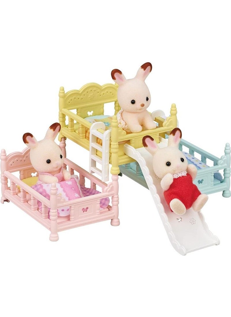 Sylvanian Families Three-Decker Bunk Bed Set 5741  - Image 4