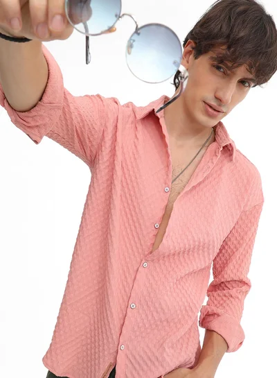 Campus Sutra Men's Blush Pink Cubic-Textured Oversized Shirt