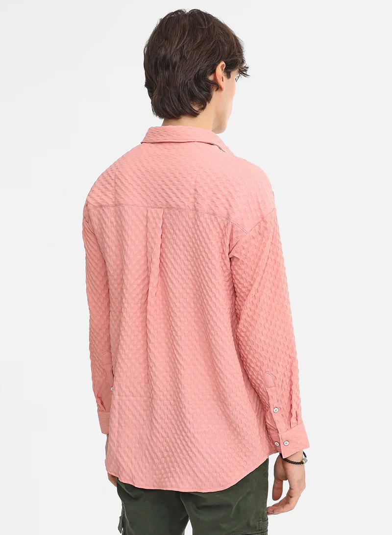 كامبوس سوترا Men's Blush Pink Cubic-Textured Oversized Shirt